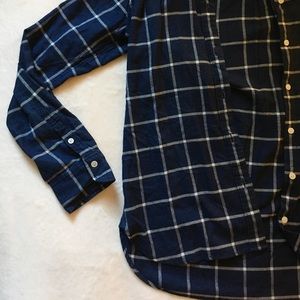 MUJI navy blue grid button down flannel shirt 🗣